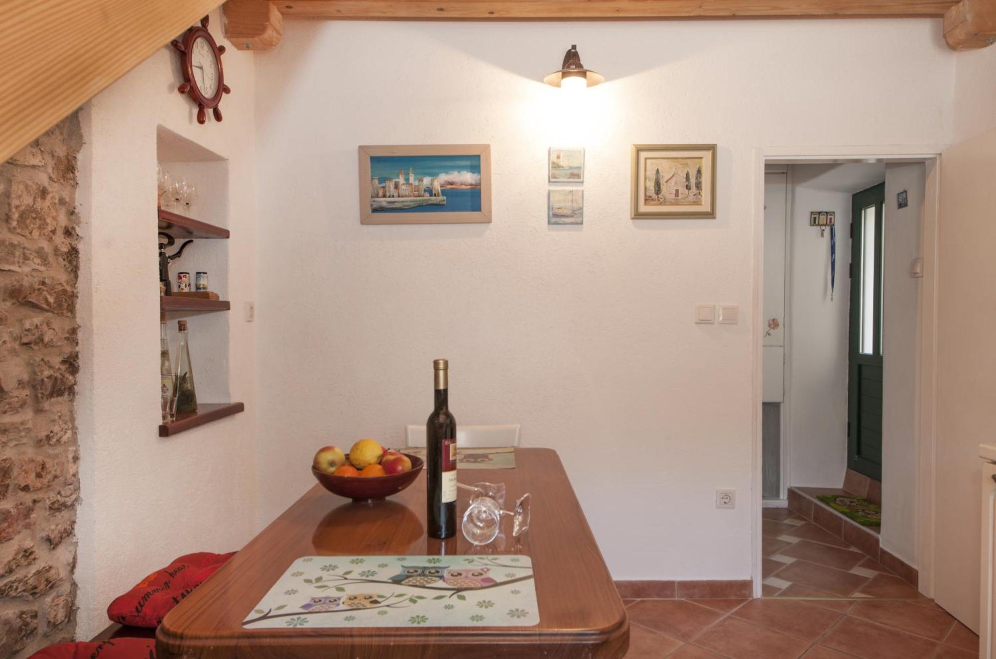 Seaside Holiday House Maslinica, Solta - 13965 Grohote Стая снимка