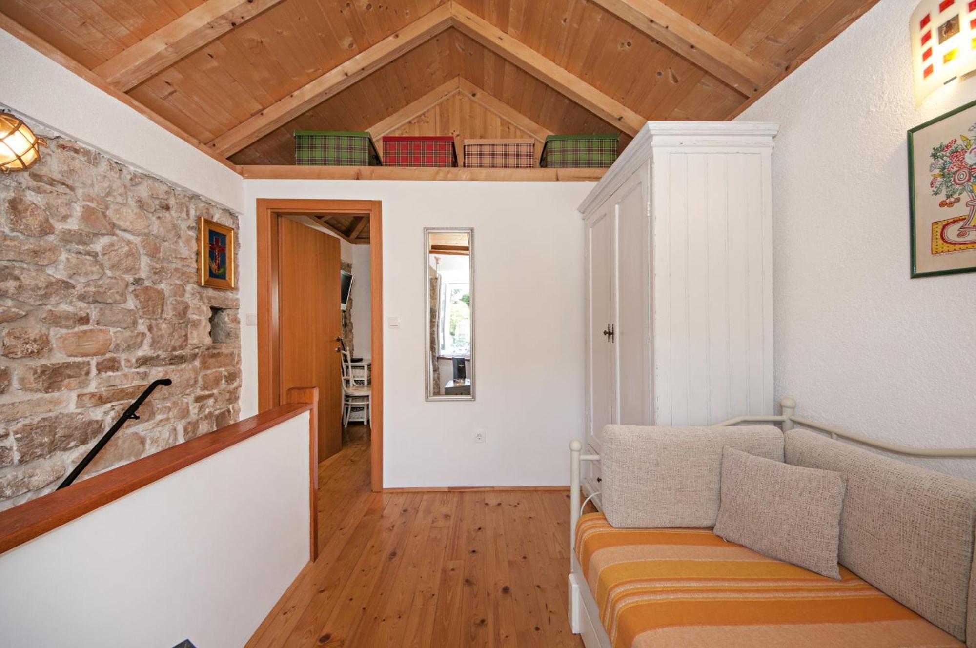 Seaside Holiday House Maslinica, Solta - 13965 Grohote Стая снимка